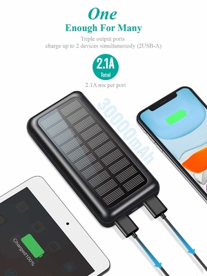 IPX5 IPhoneのための太陽動力を与えられた携帯用充電器30000mAh電池のパック