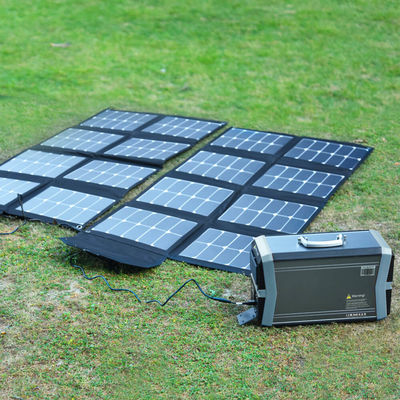 太陽発電機の場所AC 100 - 240v Dc 12vのリチウム電池のパックのポータブル