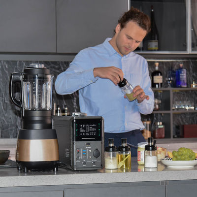 リチウム電池のためのOEM Lifepo4の太陽発電機の携帯用太陽電池パネル