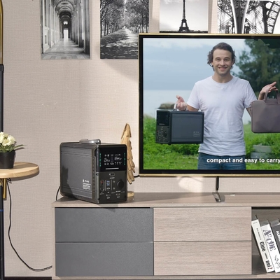 屋外のキャンプの緊急バックアップのための1075Wh LiFePO4の携帯用電池動力火車